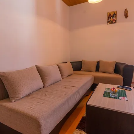 Kod Goluba Na Tari B&B